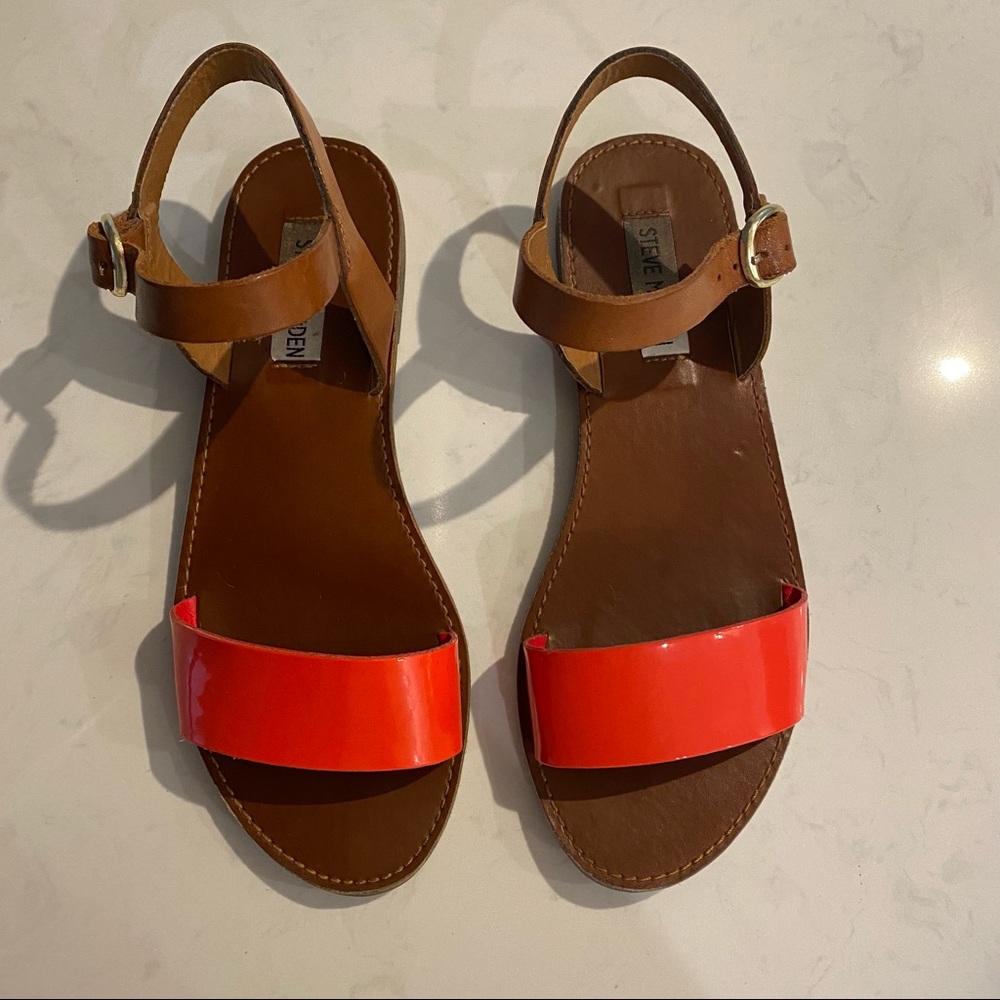 Steve Madden Dondi Coral Sandal